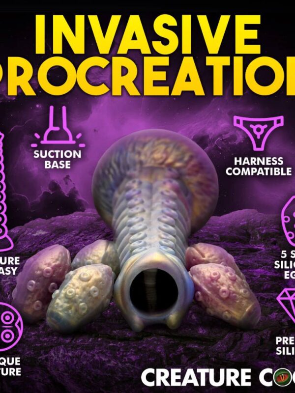 Deep Invader feature graphic showing the suction base, harness compatibility and 5 soft silicone eggs